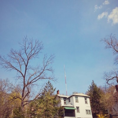 View of KDKA tower from Mairdale Ave., Observatory Hill