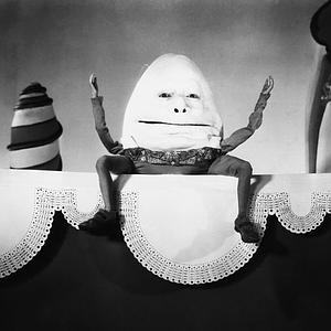 ALICE IN WONDERLAND, W.C. Fields, as Humpty-Dumpty, 1933