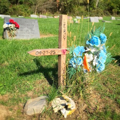 handmade grave with wooden cross and flowers, Highwood Cemetery, Pittsburgh, PA