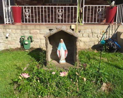 Mary statue in front yard, Pittsburgh, PA