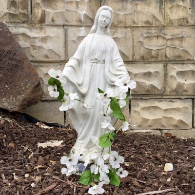 statuette of Mary with white flowers, Pittsburgh, PA