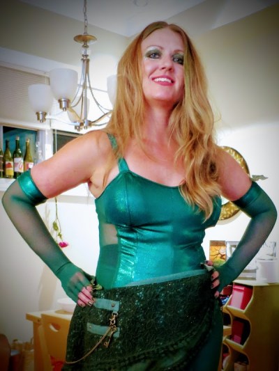 Becky Bloom becomes heroine Gardenia in her house