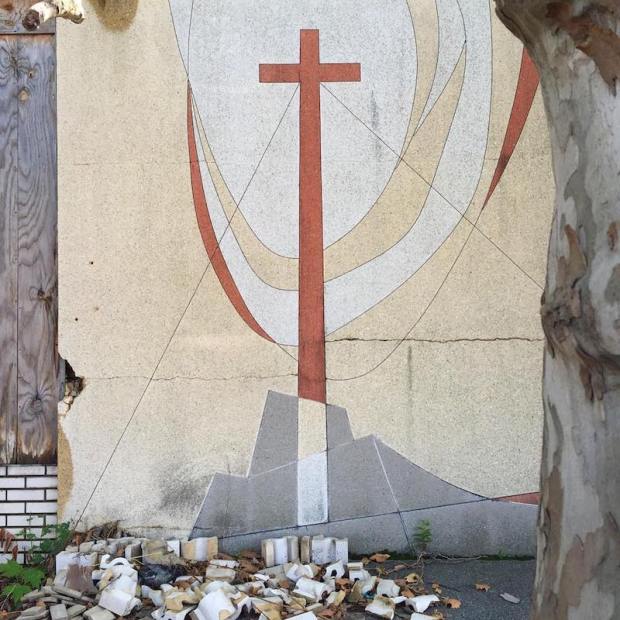 tiled wall with cross and mountain, Pittsburgh, PA