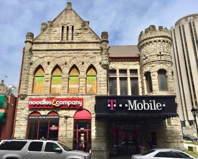 ornate stone building in Pittsburgh, PA