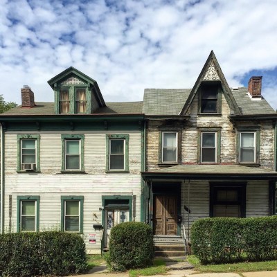 exterior of wooden row houses, Pittsburgh, PA