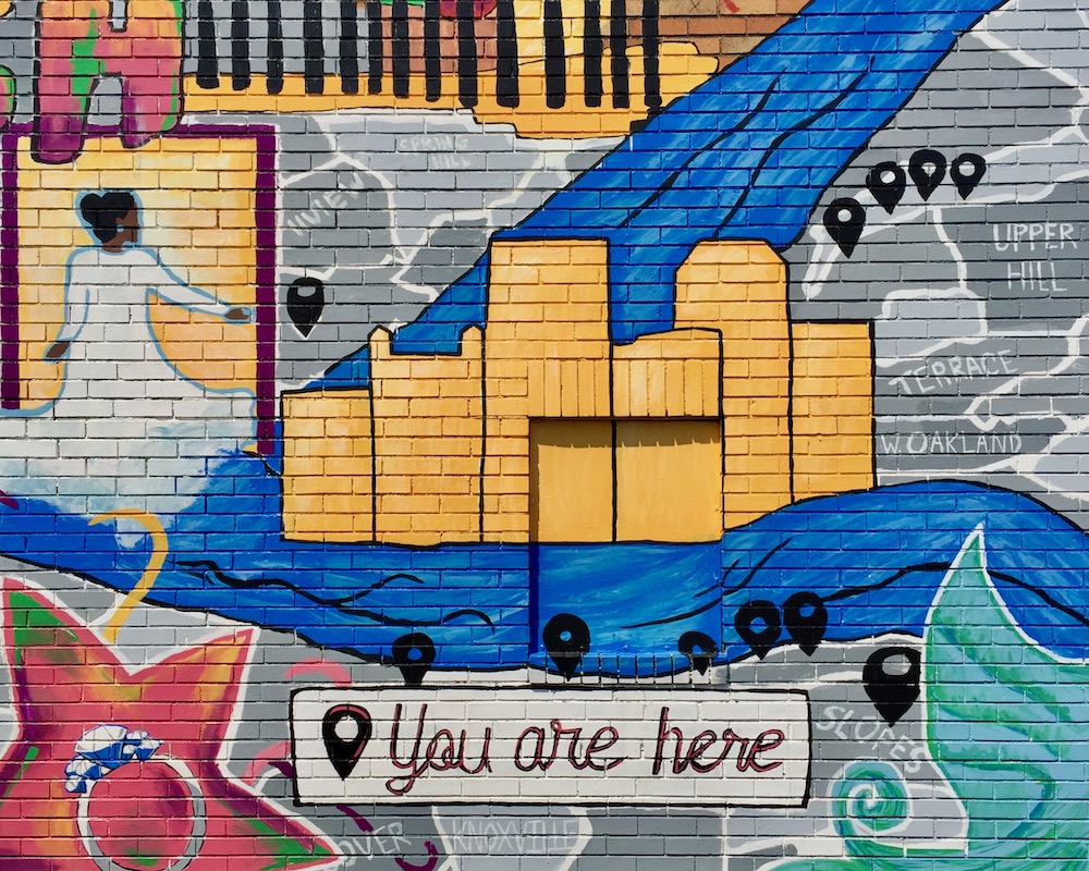 mural including crude rendering of downtown Pittsburgh skyline