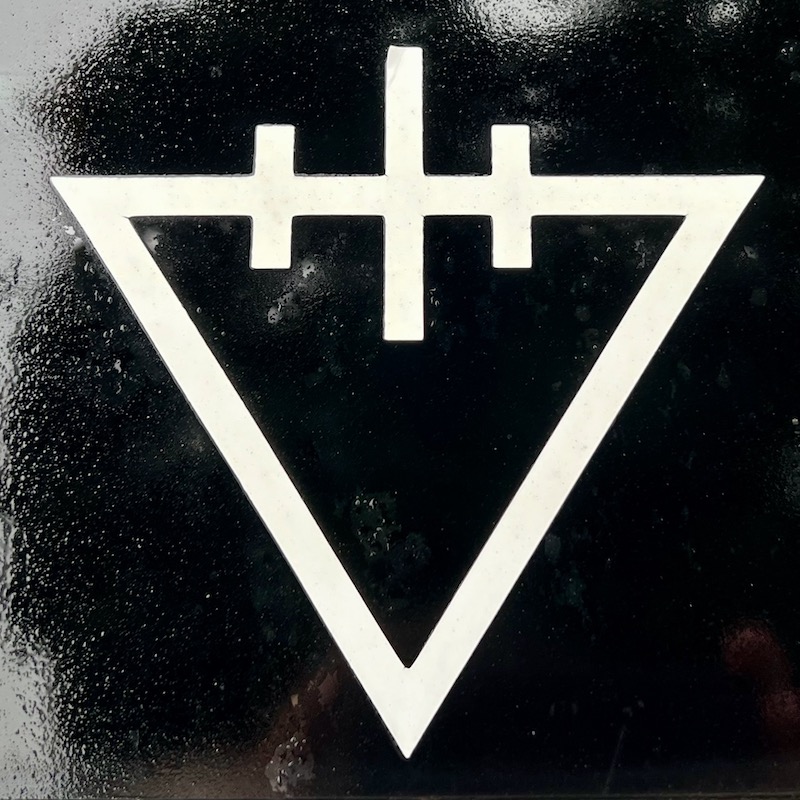 decal on car of downtown Pittsburgh skyline rendered as simple icon